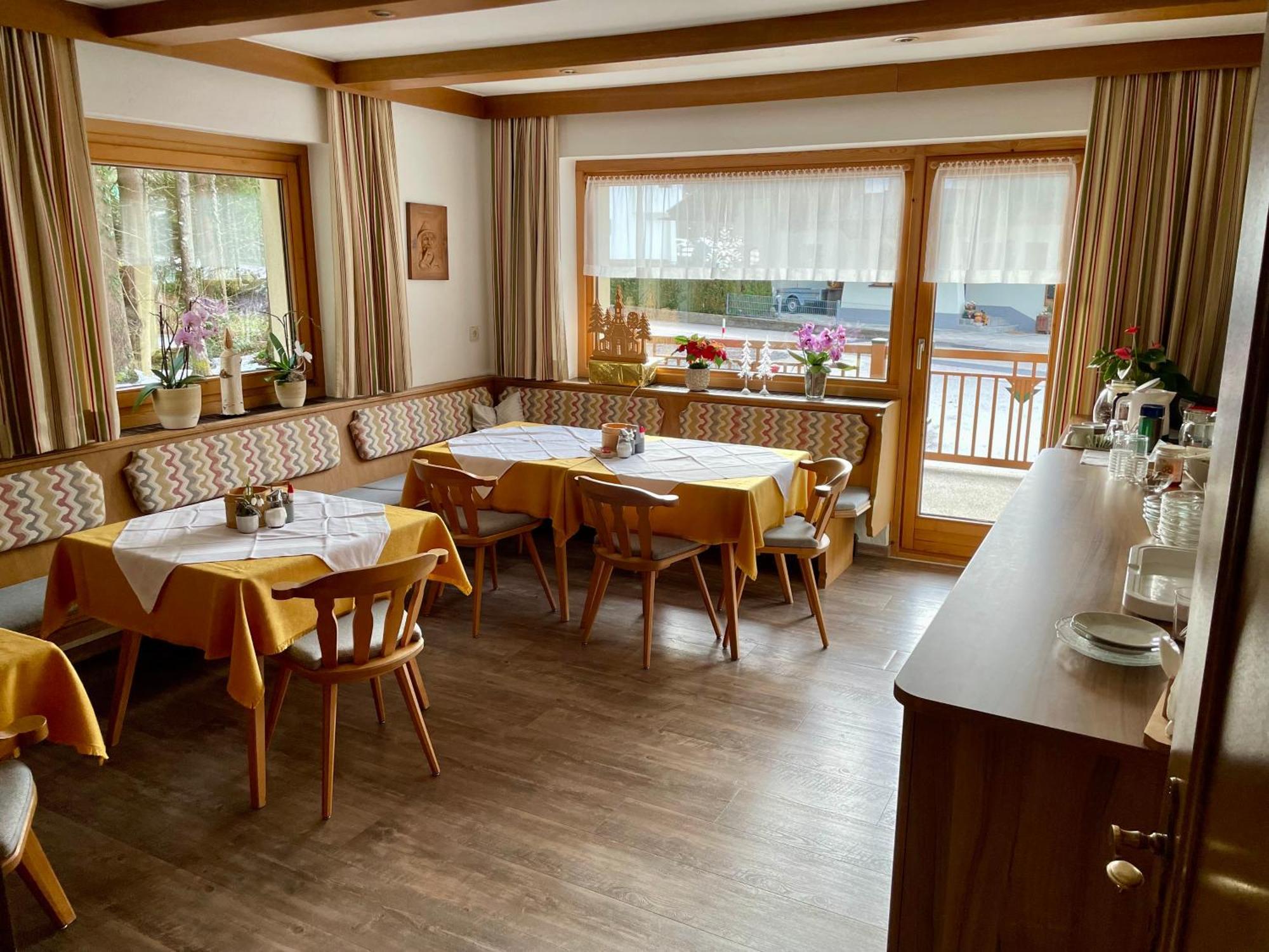 Haus Groeblacher 메이른호픈 외부 사진